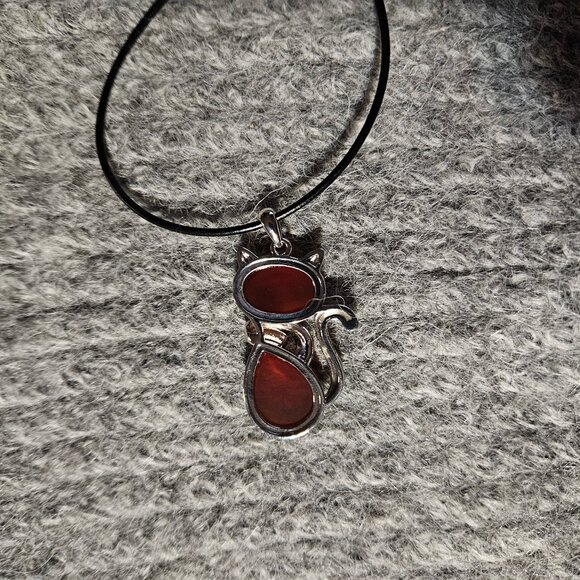 COPY - NWOT, Carnelian agate gemstone cat pendant silver plate, artisan, unisex - Picture 2 of 3